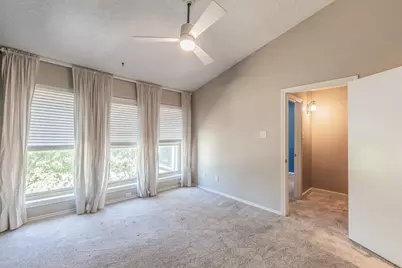 714 E Wall Street #106, Grapevine, TX 76051 - Photo 18