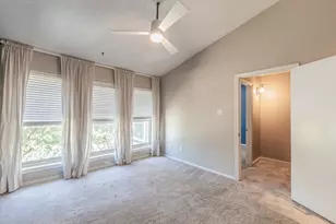 714 E Wall St, Grapevine, TX 76051 - Photo 18