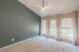 714 E Wall St, Grapevine, TX 76051 - Photo 16