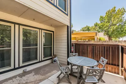 714 E Wall Street #106, Grapevine, TX 76051 - Photo 4