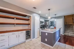714 E Wall St, Grapevine, TX 76051 - Photo 10