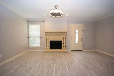 2276 Colony Court, Dallas, TX 75235 - Photo 4