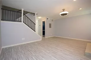 2276 Colony Ct, Dallas, TX 75235 - Photo 8