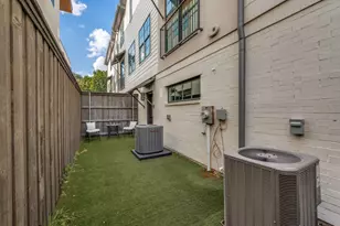 4220 Hawthorne Ave, Dallas, TX 75219 - Photo 24