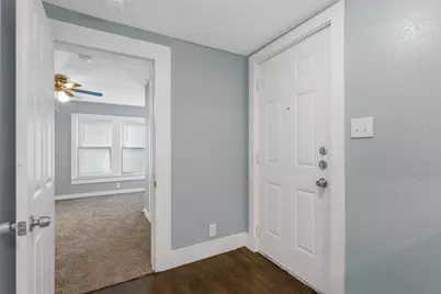 207 W Heard Street, Cleburne, TX 76033 - Photo 14