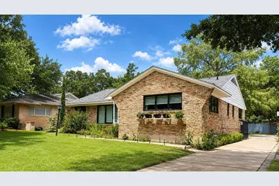 6755 E Mockingbird Lane, Dallas, TX 75214 - Photo 2