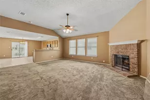 8449 Canvasback Ln, Dallas, TX 75249 - Photo 8