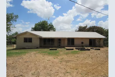 423 W Anders Street, Marlin, TX 76661 - Photo 10