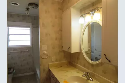 423 W Anders Street, Marlin, TX 76661 - Photo 8