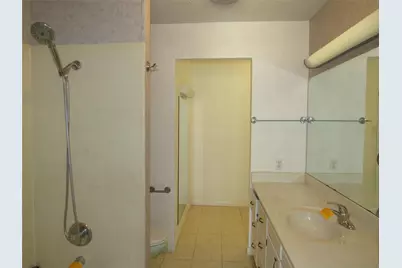 423 W Anders Street, Marlin, TX 76661 - Photo 10