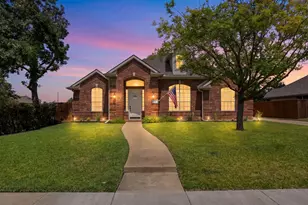 510 Hawthorne Dr, Murphy, TX 75094 - Photo 1