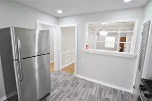 3427 Kinmore St, Dallas, TX 75223 - Photo 10