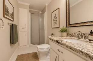 9400 Doliver Dr, Houston, TX 77063 - Photo 20