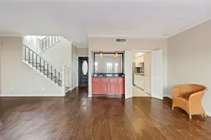 9400 Doliver Dr, Houston, TX 77063 - Photo 8