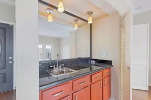 9400 Doliver Dr, Houston, TX 77063 - Photo 8