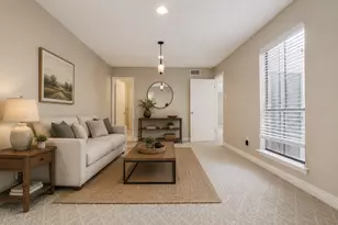 9400 Doliver Dr, Houston, TX 77063 - Photo 18