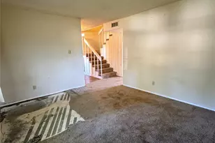 541 Towne House Ln, Richardson, TX 75081 - Photo 4