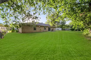 2604 Fairmont Cir, Corsicana, TX 75110 - Photo 24