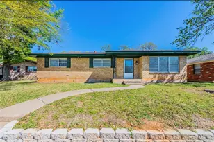 903 Seymore Cir, Denison, TX 75020 - Photo 1