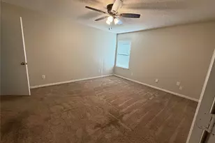 2700 Jennie Wells Dr, Mansfield, TX 76063 - Photo 10