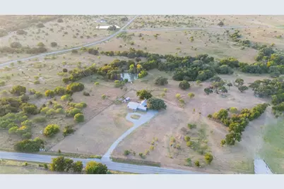 4080 Pleasant Valley Road, Mineral Wells, TX 76067 - Photo 38