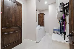 924 Indian Trail, Oak Leaf, TX 75154 - Photo 30