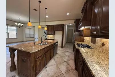 9001 Blue Water Drive, Plano, TX 75025 - Photo 6