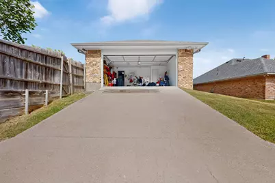 2413 Club Meadow Drive, Garland, TX 75041 - Photo 38