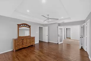 2413 Club Meadow Dr, Garland, TX 75041 - Photo 16