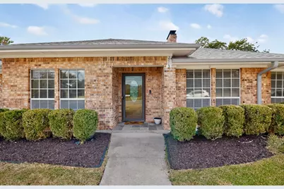 2413 Club Meadow Drive, Garland, TX 75041 - Photo 2
