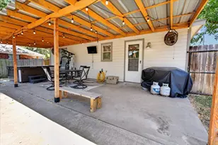 401 S 3rd St, Grandview, TX 76050 - Photo 16
