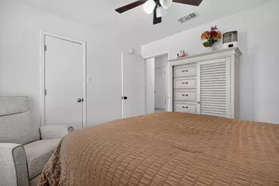 401 S 3rd Street, Grandview, TX 76050 - Photo 10
