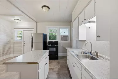 711 Brown Street #B, Waxahachie, TX 75165 - Photo 8