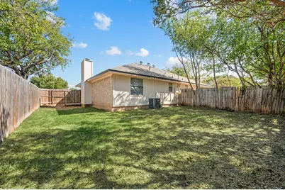 7712 Brandi Place, North Richland Hills, TX 76182 - Photo 12