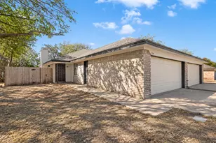 7712 Brandi Pl, North Richland Hills, TX 76182 - Photo 8