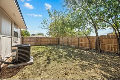7712 Brandi Place, North Richland Hills, TX 76182 - Photo 16