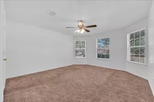 2460 Mallory Ln, Lancaster, TX 75134 - Photo 4