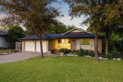 8938 Angleton Place, Dallas, TX 75243 - Photo 2