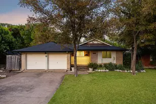 8938 Angleton Pl, Dallas, TX 75243 - Photo 1