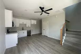 806 N Cates St, Decatur, TX 76234 - Photo 6