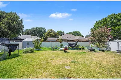 1349 Mantlebrook Drive, DeSoto, TX 75115 - Photo 36