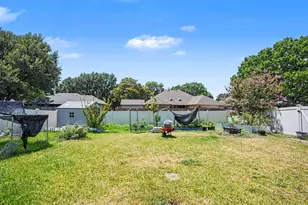 1349 Mantlebrook Dr, DeSoto, TX 75115 - Photo 36