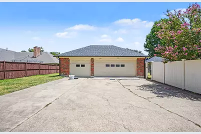 1349 Mantlebrook Drive, DeSoto, TX 75115 - Photo 38