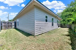1421 Jones St, Greenville, TX 75401 - Photo 34