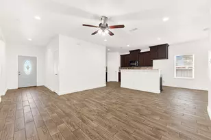 1421 Jones St, Greenville, TX 75401 - Photo 6