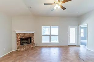 8741 Lariat Cir, Fort Worth, TX 76244 - Photo 4
