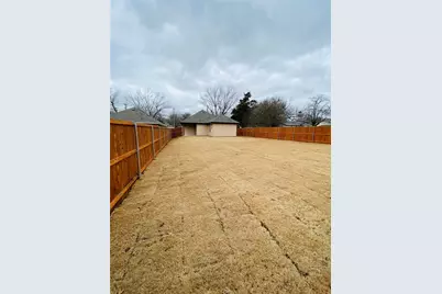 307 N Colbert Avenue, Sherman, TX 75090 - Photo 22