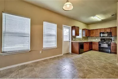 702 E College Street, Princeton, TX 75407 - Photo 8