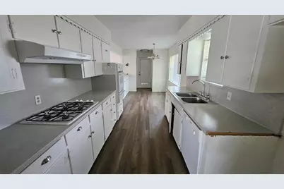 1526 Charleston Drive, Garland, TX 75041 - Photo 4