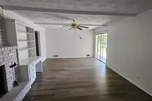 1526 Charleston Dr, Garland, TX 75041 - Photo 6